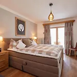 Gaestehaus Isartal *