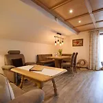 Gaestehaus Isartal Апартаменты Крун