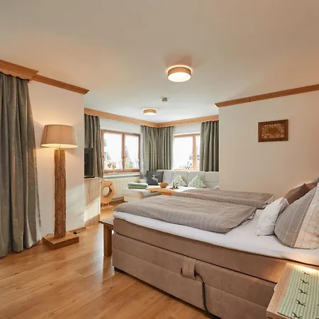 Gaestehaus Isartal *